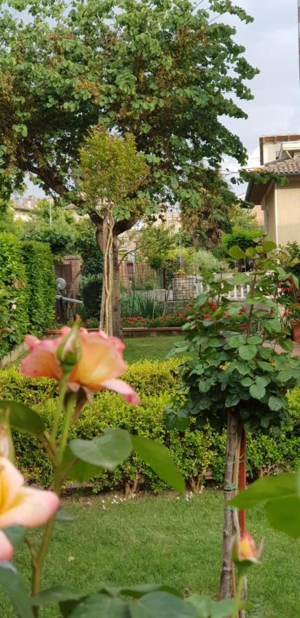 La Casa Di Gigliola Villa Монтичано Екстериор снимка