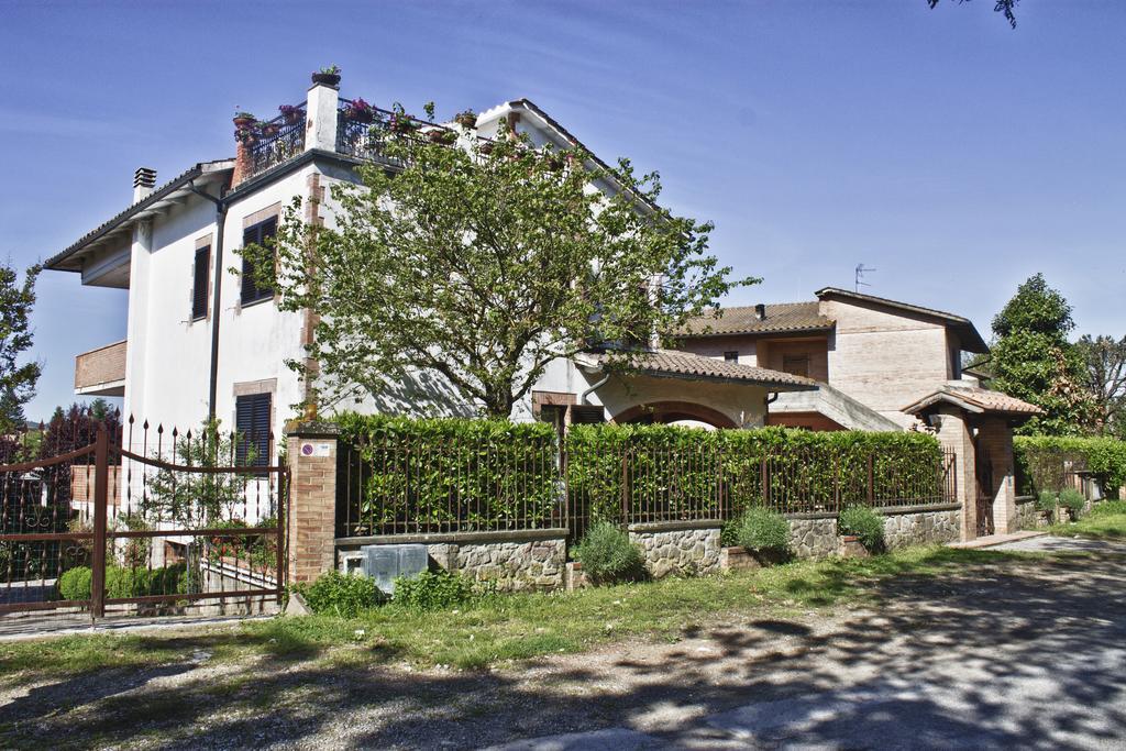 La Casa Di Gigliola Villa Монтичано Екстериор снимка
